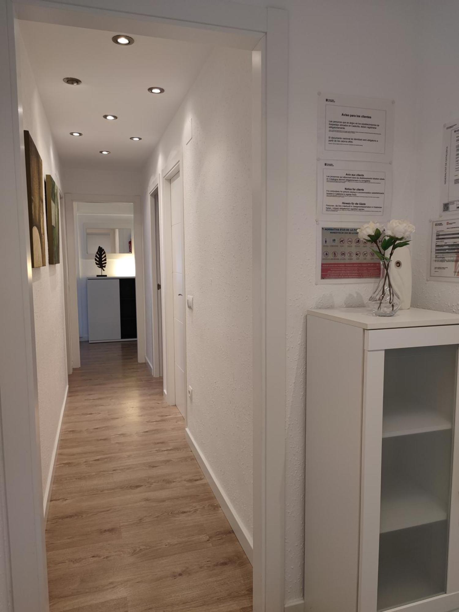 Apartamento Completo Muy Cerca Del Centro Ideal Para Familias Con Piscina Figueres  Exterior photo